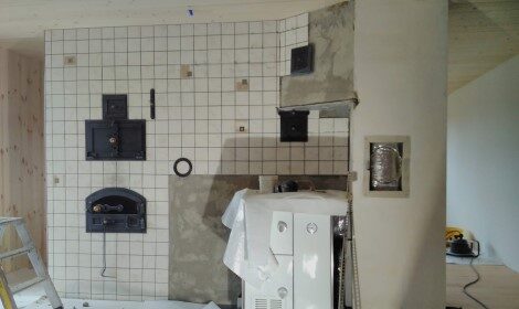 Fabienne Huber - Plattenlegerin setzt gerne ihren Plattenbelag instand.