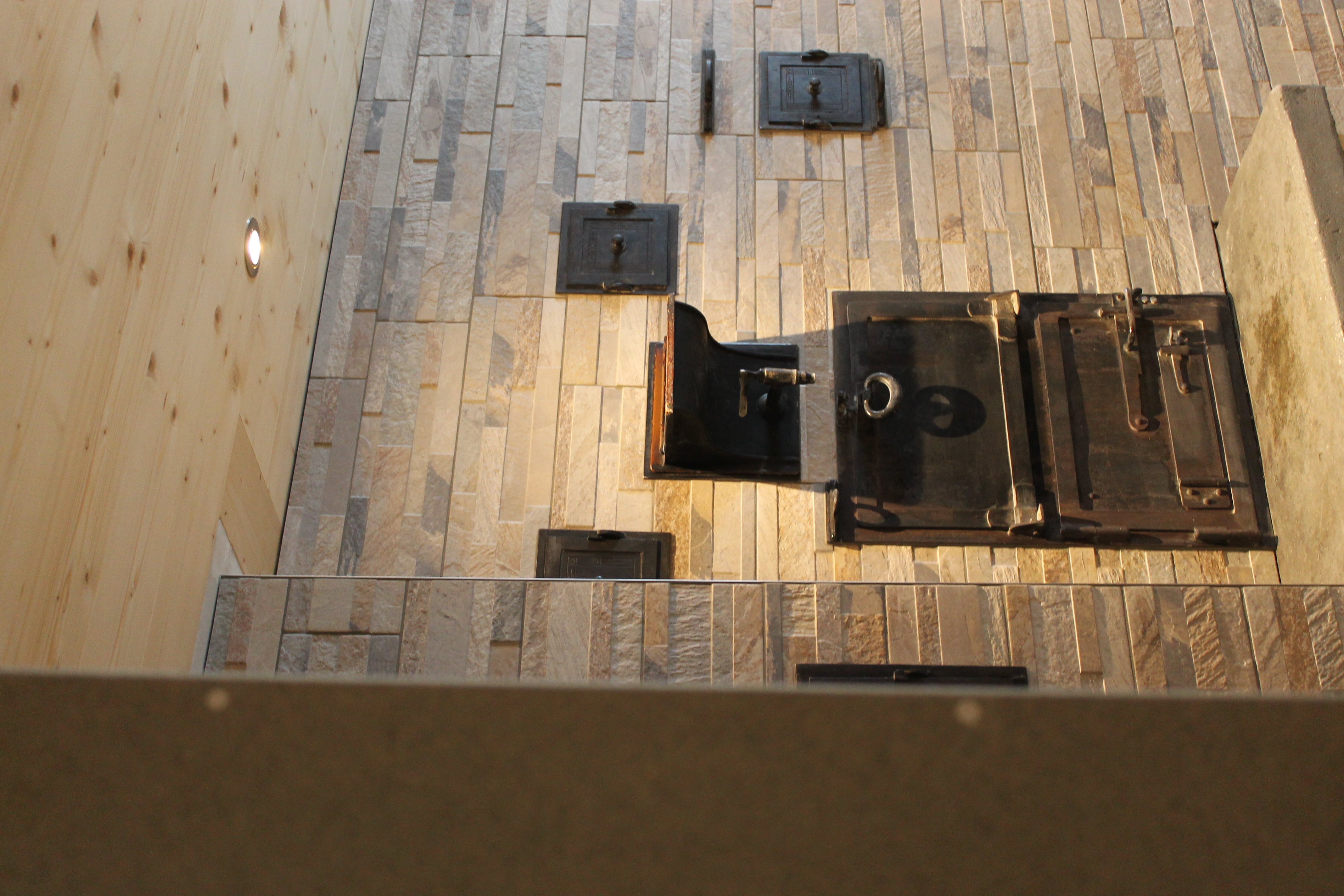 Keramik - Verblender machen durch ihr natürliches Erscheinungsbild die Wohnatmosphäre gemütlich und Sie fühlen sich wohl.